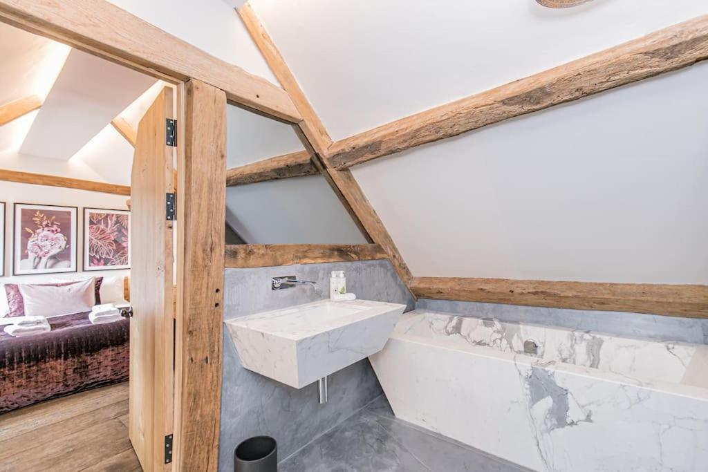 Oxfordshire Living - The Vanbrugh Apartment - Woodstock Exteriér fotografie