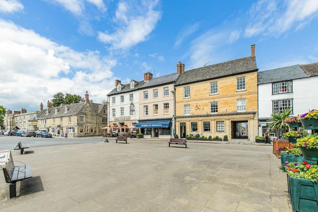 Oxfordshire Living - The Vanbrugh Apartment - Woodstock Exteriér fotografie