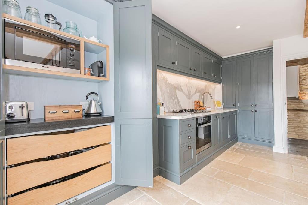 Oxfordshire Living - The Vanbrugh Apartment - Woodstock Exteriér fotografie